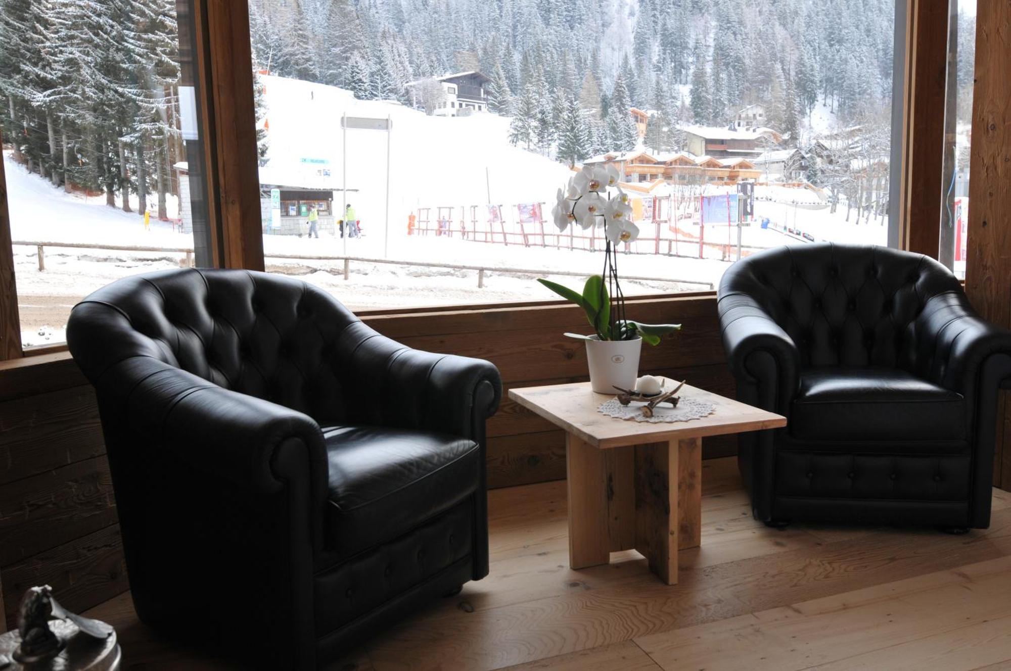 Chalet Laura Lodge Hotel Madonna Exteriör bild